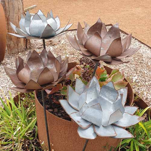 Flower - Lotus Medium - Metal Art - Raw Finish Multiple